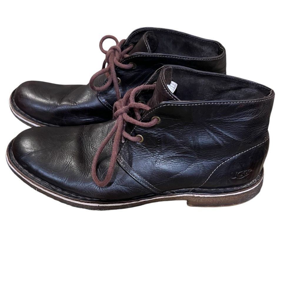 Ugg chukka boots men’s 11